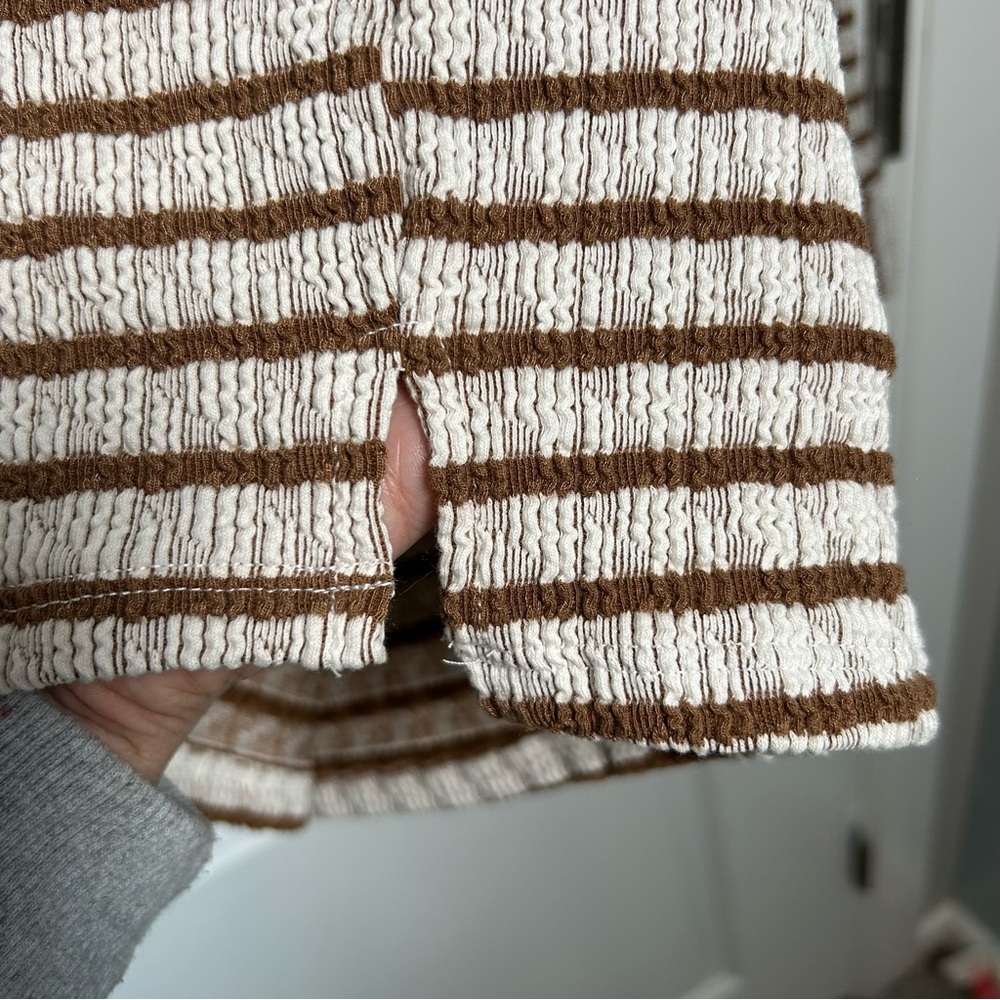 Show Me Your MuMu Chocolate/Cream Striped Lightweight Knit Sweater Size Small - Picture 8 of 13